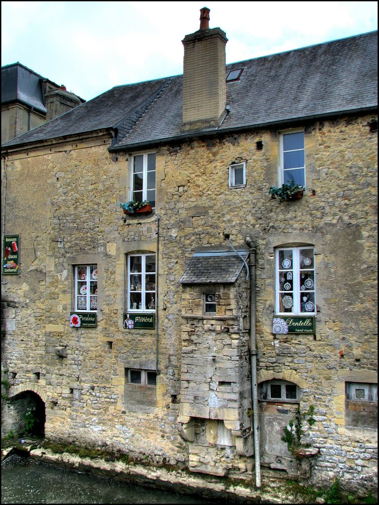 Bayeux 2624_2_3.jpg
