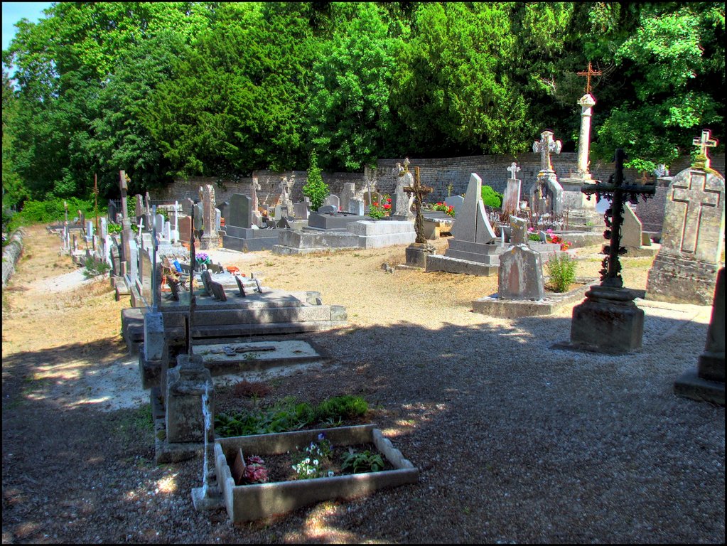 Fontaine-Henry 4168_6_7 Кладбище