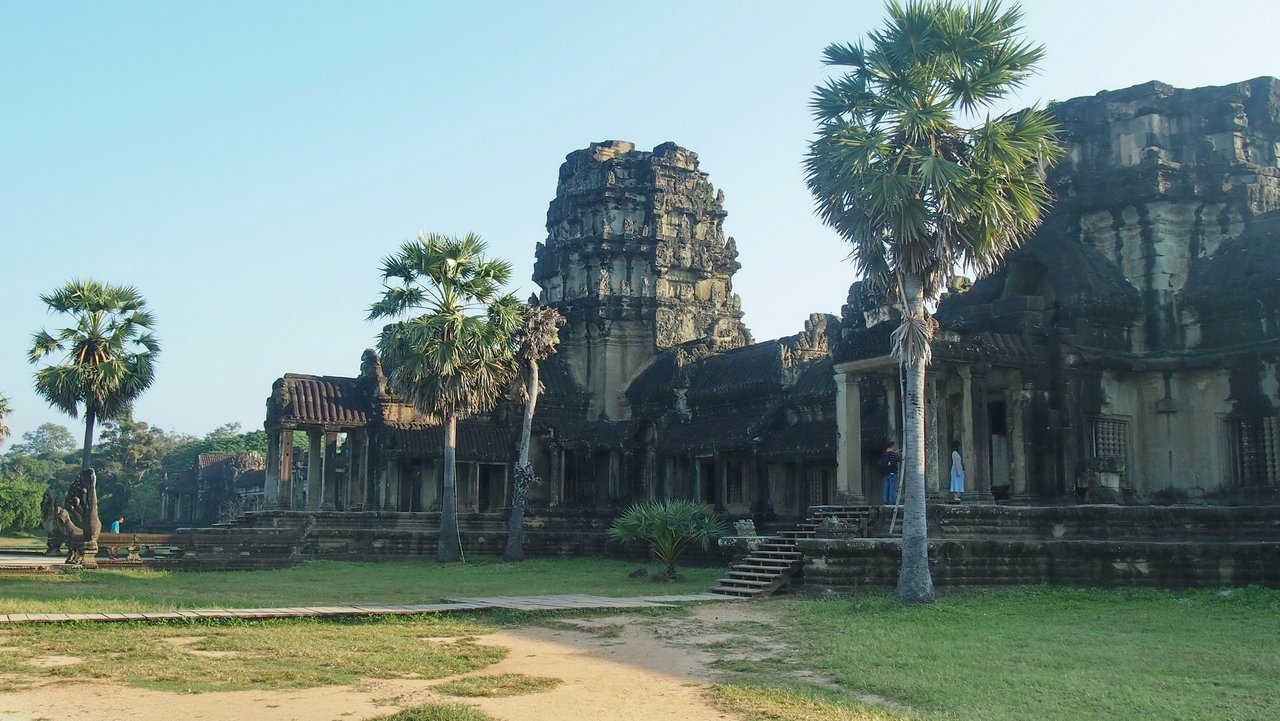 вход в Ангкор-Ват