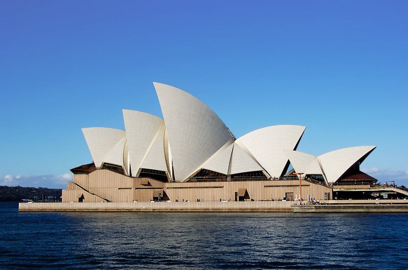 Sydney_Opera_House_Sails_edit02_