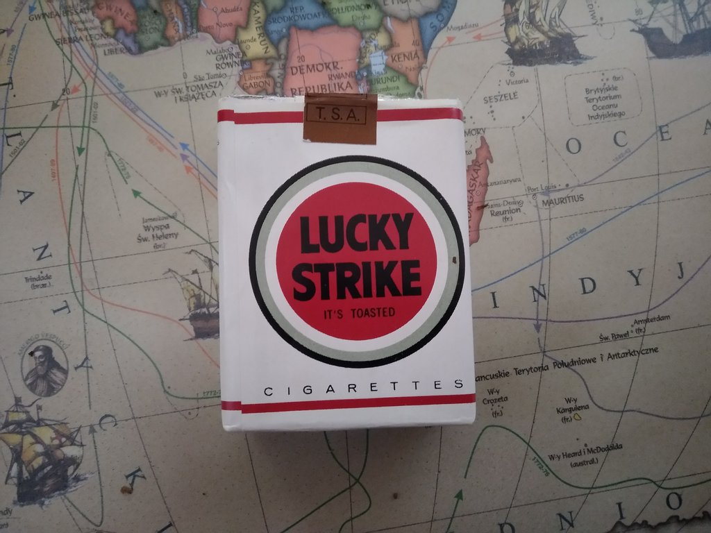 papierosy lucky strike 1.jpg