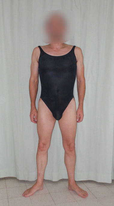 Black swimsuit 6 a.jpg
