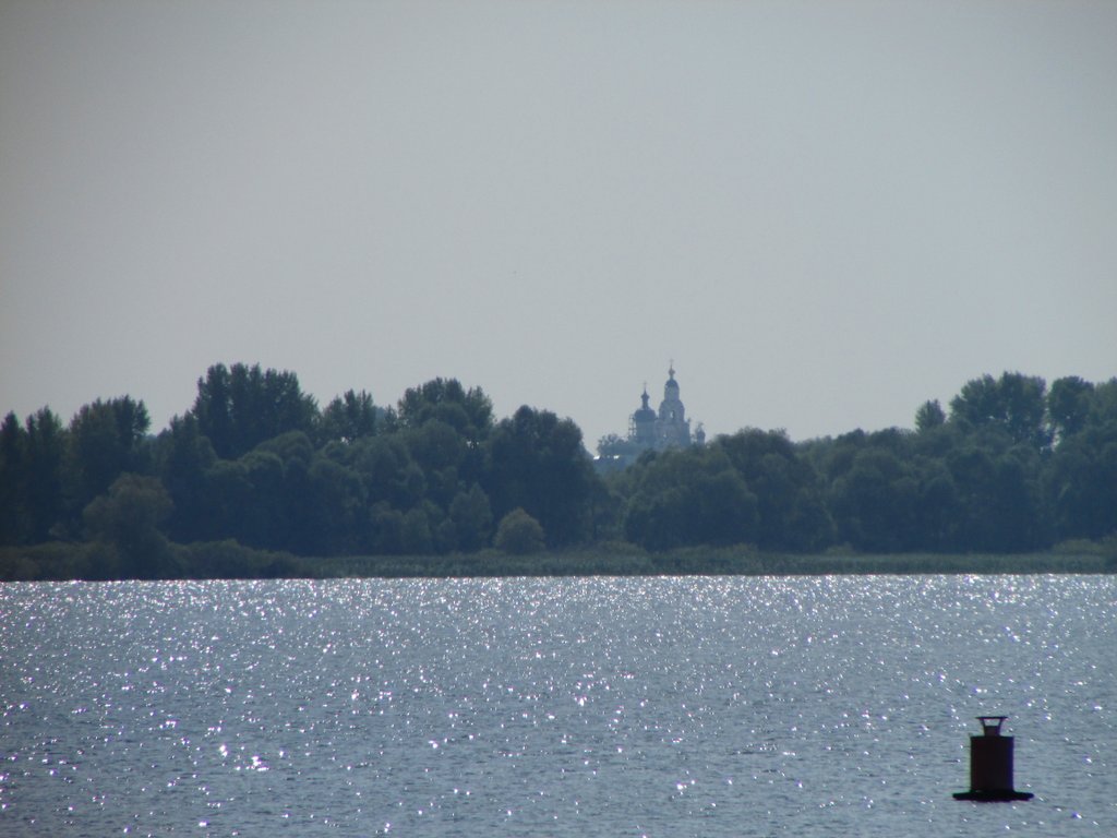 Волга, храм