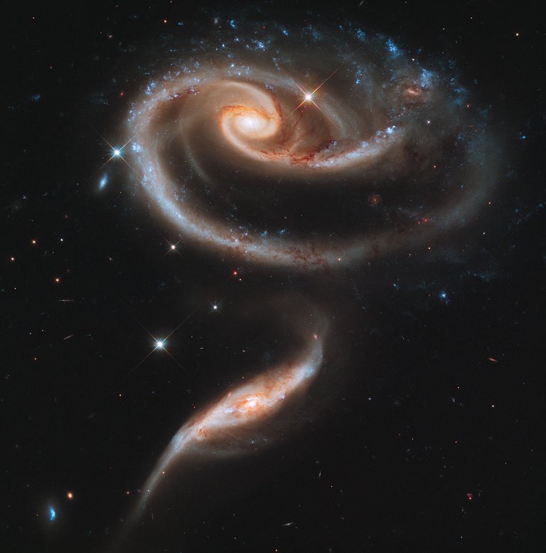 Hubble-galactic-rose.jpg