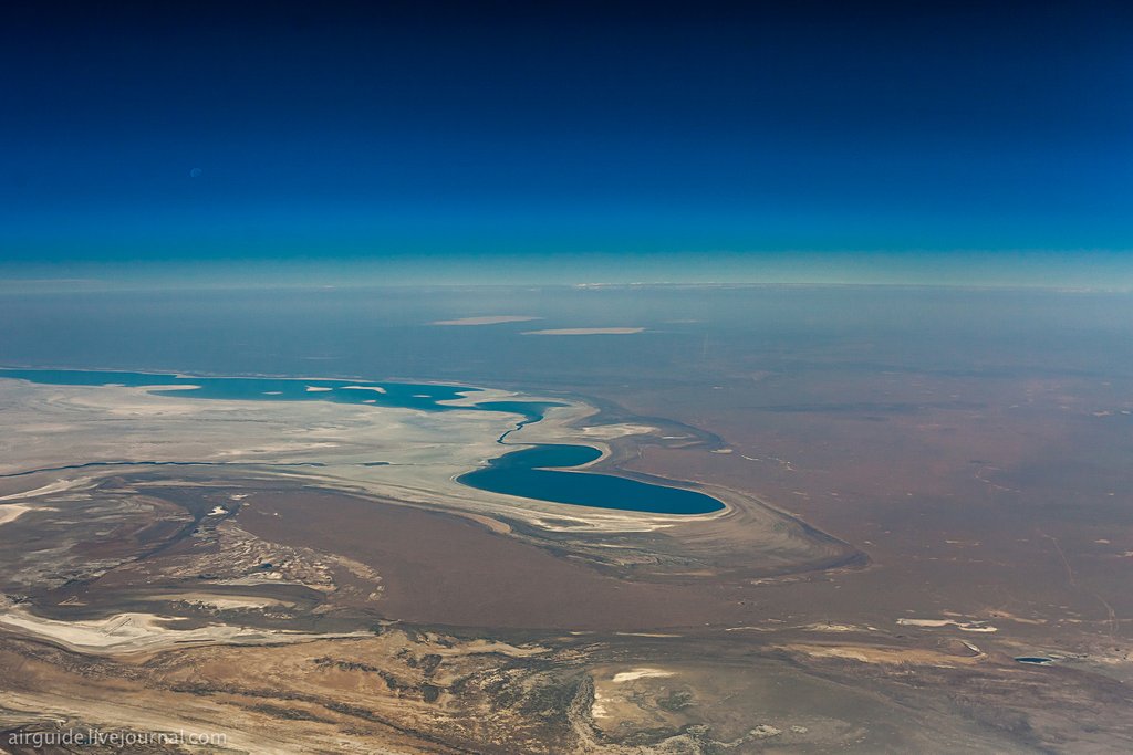 Аральское море. Западное Аральское море. Озеро Арал. Озеро Арал Казахстан. Оз Малое Аральское море.