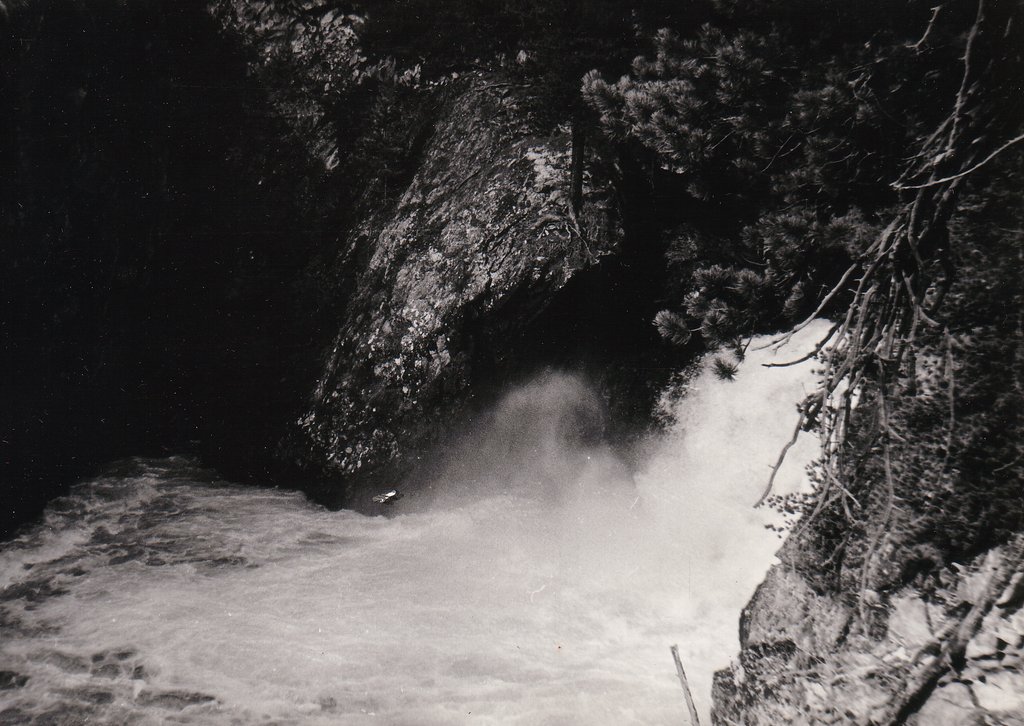 Тисский водопад.jpg