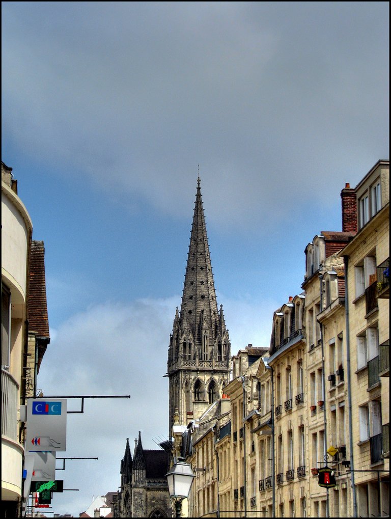 Caen 3071_69_70 Saint-Pierre.jpg