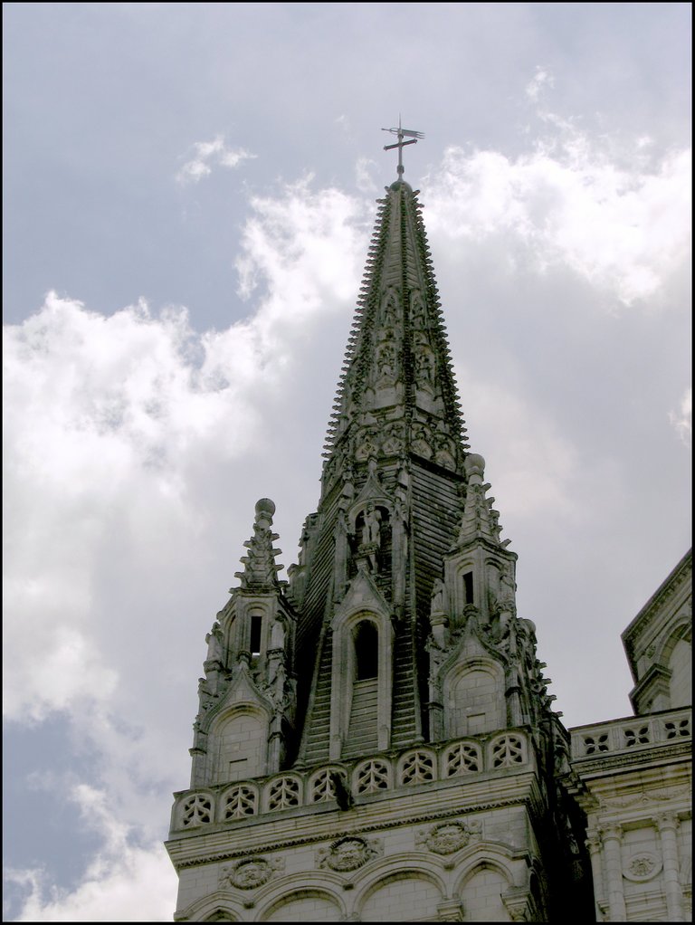 Angers 5693 Cathedrale Saint-Mau