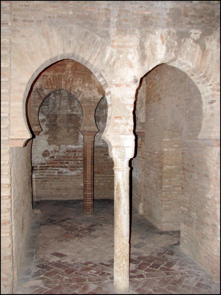 Alhambra 4041 Baño de la Mezquit