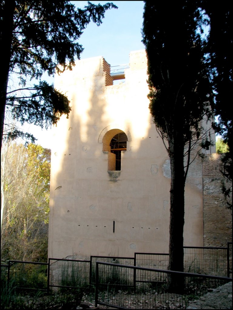 Alhambra 3935 Torre del Agua.jpg