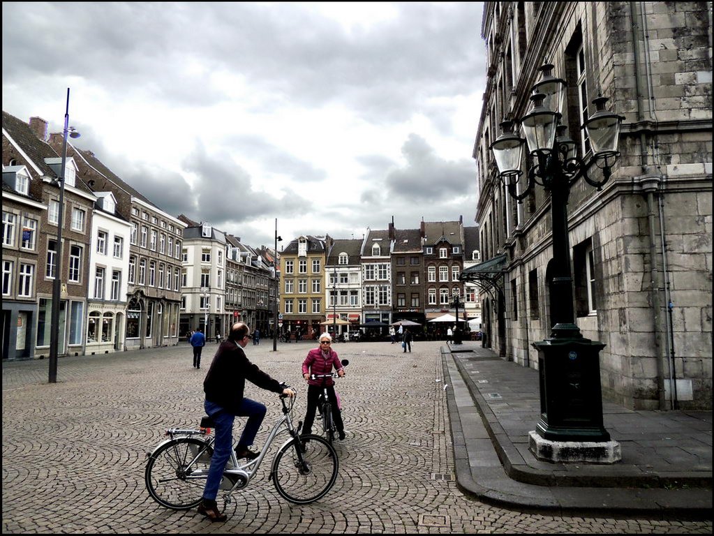 Maastricht 7145 Markt.jpg