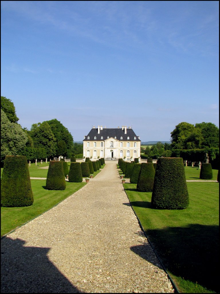 Chateau de Vendeuvre 4899.jpg