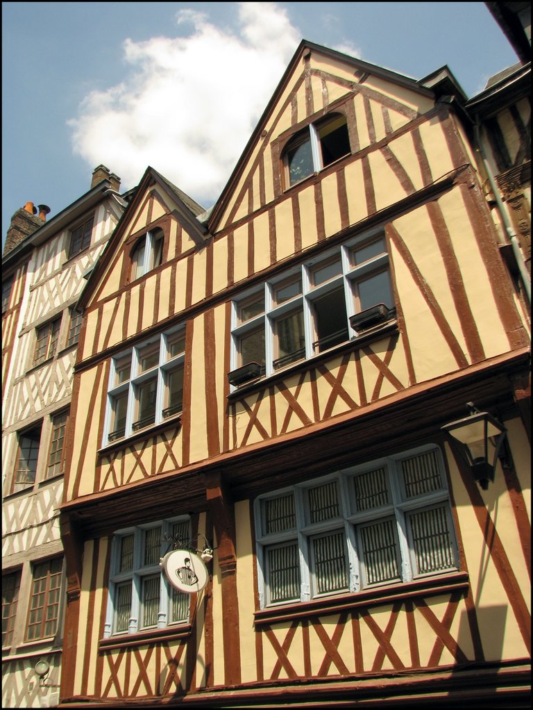 Rouen 5104.jpg