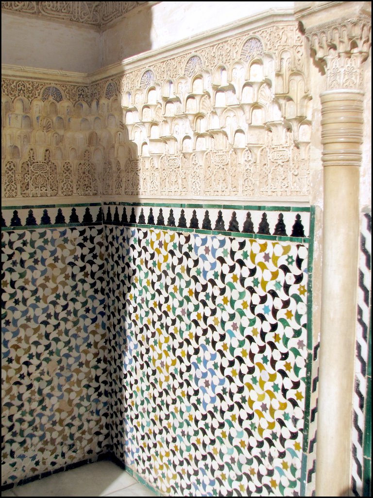 Alhambra 4262 Patio de los Array