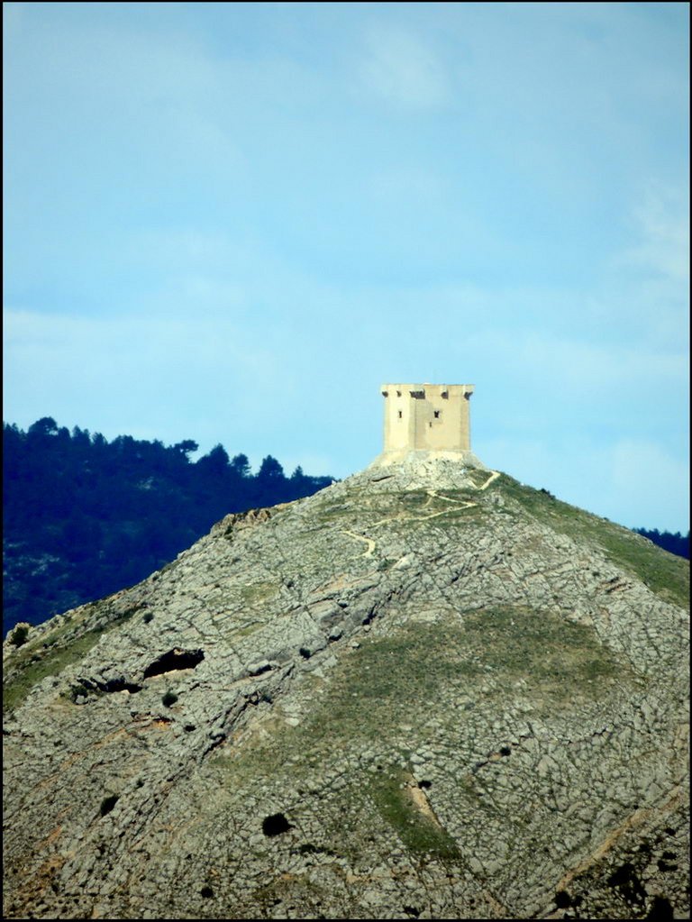 Castillo de Penella 026.jpg