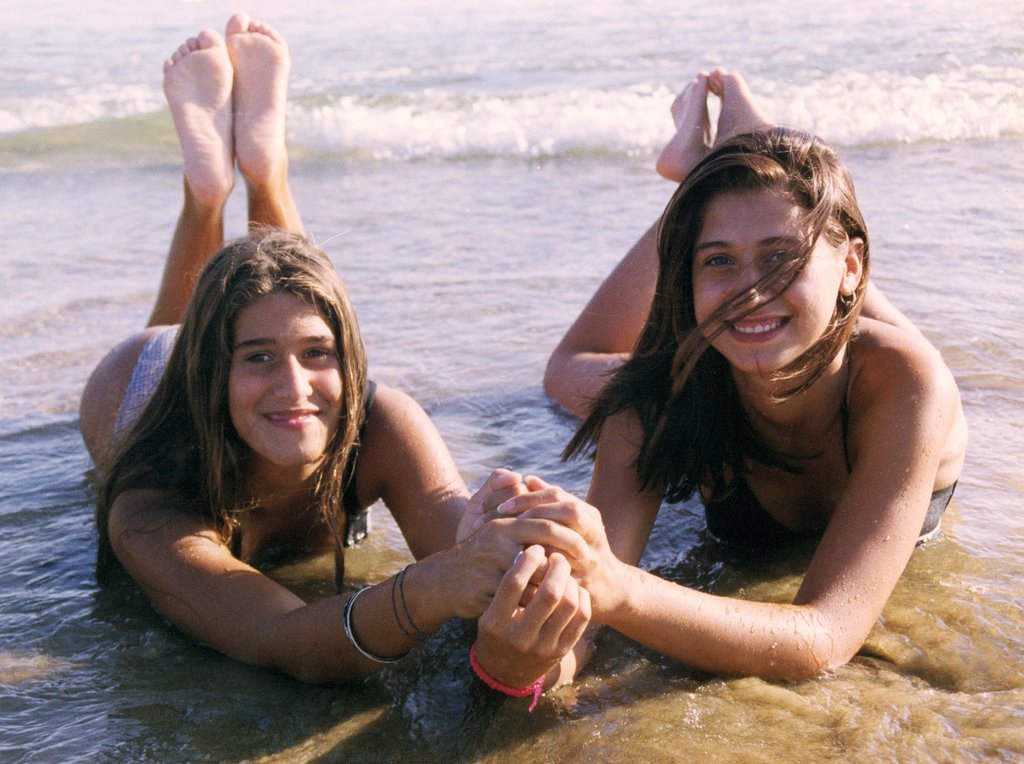 Sabrina(13) e Daniela(20) 1996-2