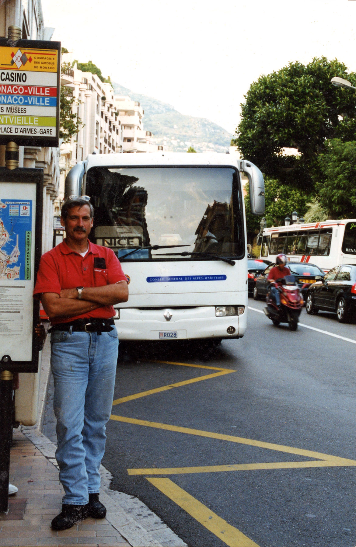Waiting 4 Bus - Monaco 02-01