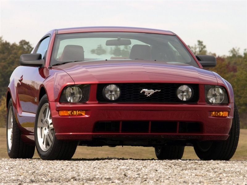 2005 Ford-Mustang 008.jpg