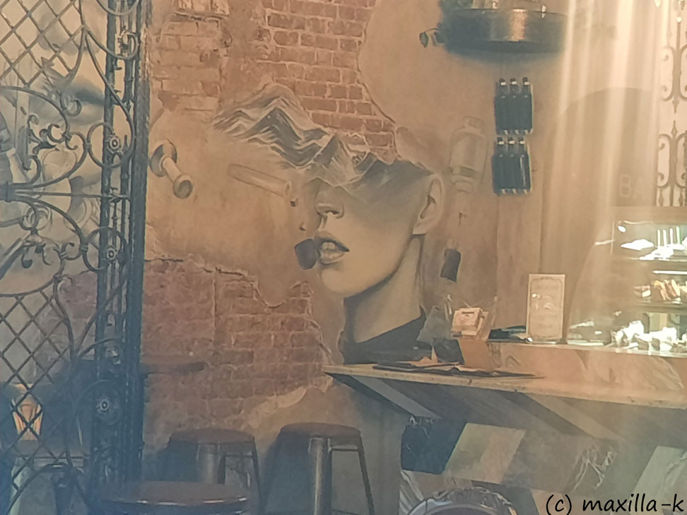 Женское лицо бар Формат на Покро