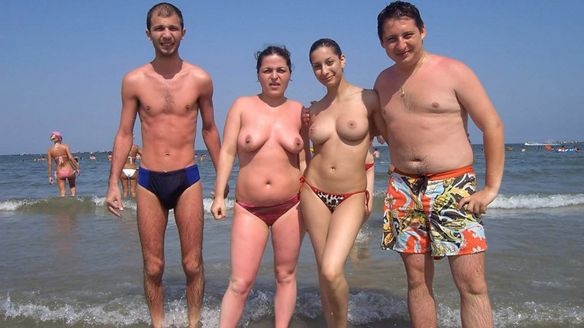 пляжи с голыми семейными парами фото 2