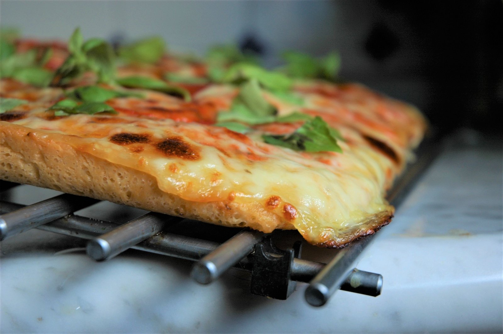 как сделать чтобы пицца не пригорала в духовке фото 9