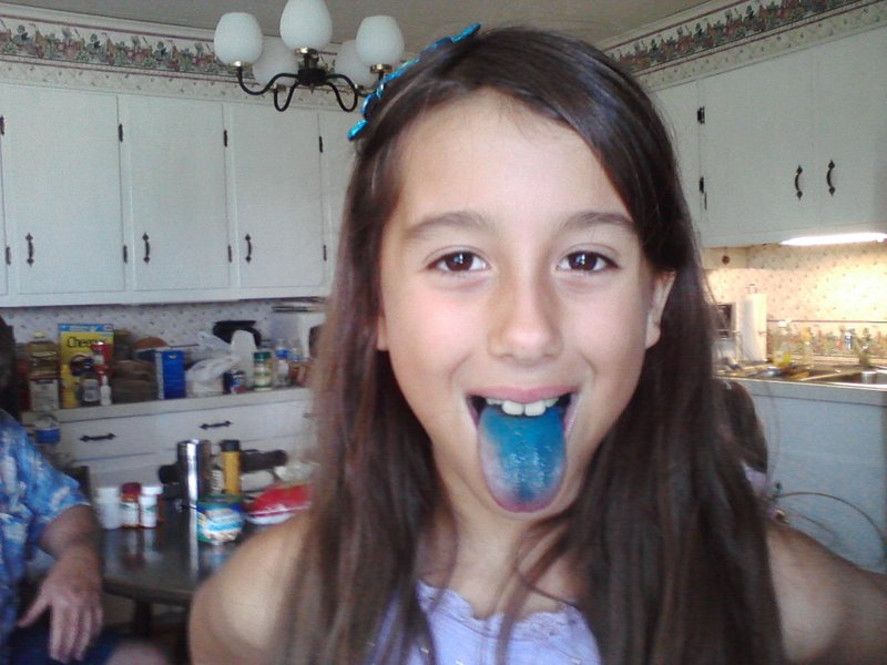blue tongue.jpg