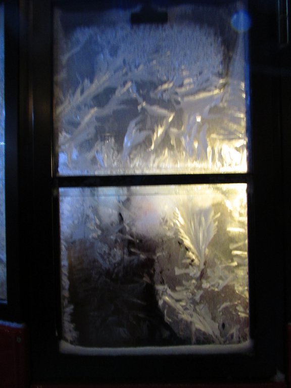 морозное окно